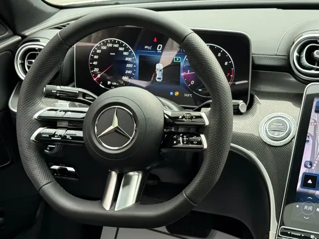 Mercedes-Benz C-Class — Фото автомобиля 23