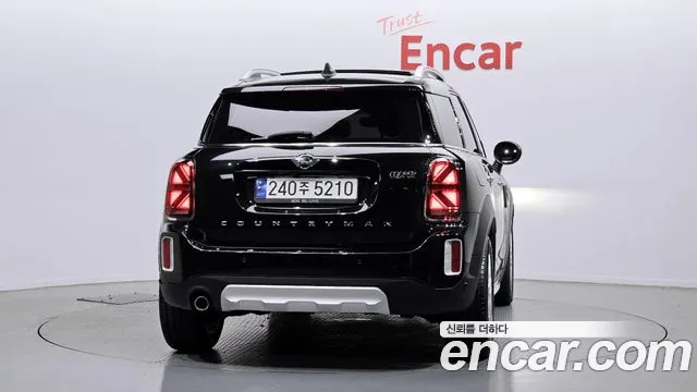 Mini Countryman — Фото автомобиля 4