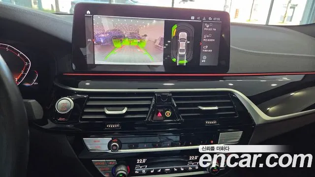BMW 5 Series G30 — Фото автомобиля 14