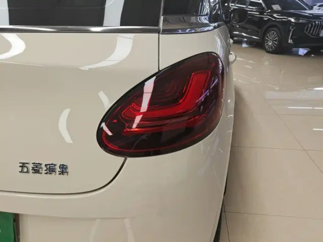 Wuling Bingo — Фото автомобиля 7