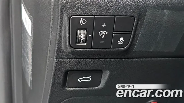 Kia K5 Новый K5 3 поколение 2.0 LPi(Для проката) — Фото автомобиля 17