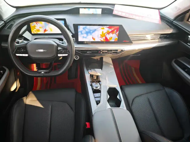 Changan Z6 — Фото автомобиля 5