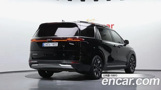 Kia Canival Carnival 4 поколение Дизель 7 мест Signature — Фото автомобиля 2