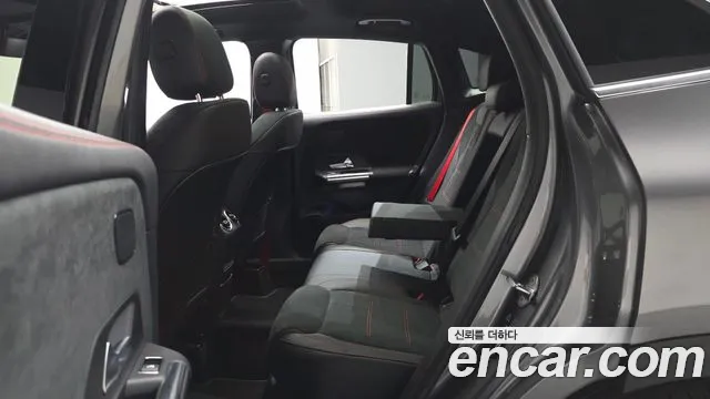 Mercedes-Benz GLA-Class H247 — Фото автомобиля 18