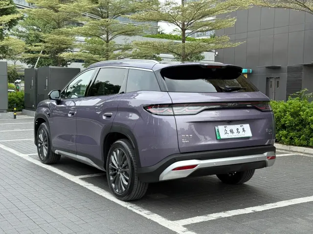 BYD Song Ultra — Фото автомобиля 4