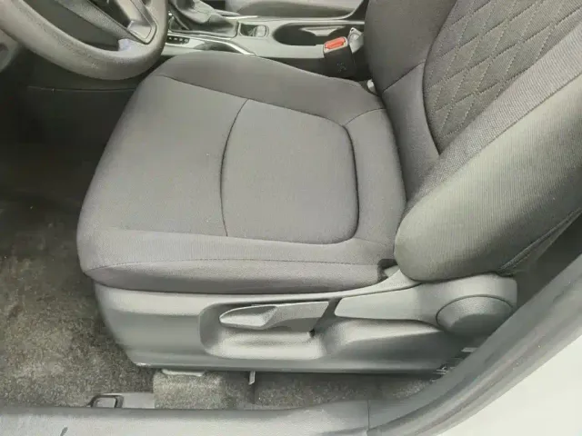 Toyota Corolla Cross — Фото автомобиля 20