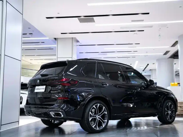 BMW X5 — Фото автомобиля 8