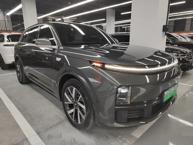 Li Auto L7 — Фото автомобиля 3
