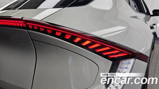 Kia EV6 — Фото автомобиля 8