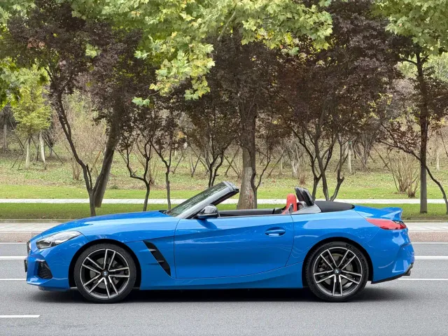 BMW Z4 — Фото автомобиля 3