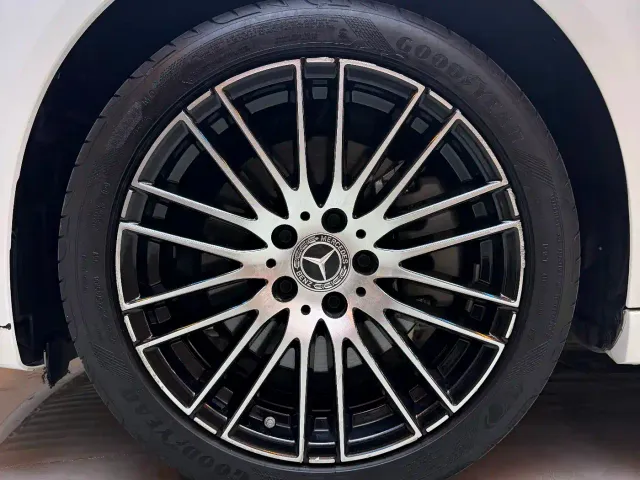 Mercedes-Benz C-Class — Фото автомобиля 14