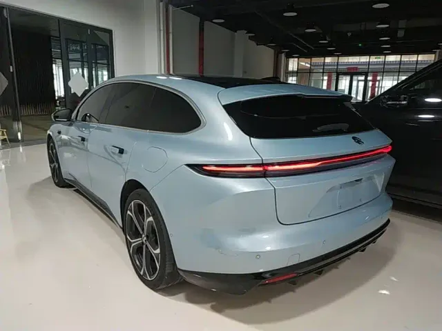 Nio ET5 Touring — Фото автомобиля 4