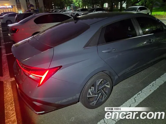 Hyundai Avante CN7 — Фото автомобиля 4