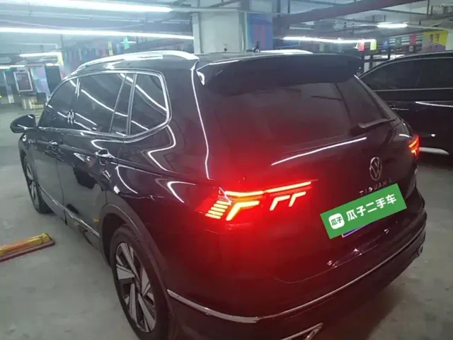 Volkswagen Tiguan L — Фото автомобиля 4