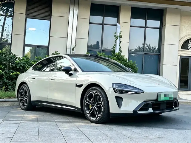 Xiaomi SU7 — Фото автомобиля 3