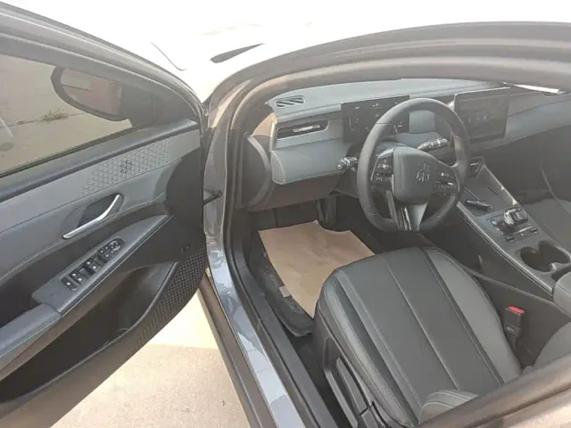 BYD Qin PLUS — Фото автомобиля 15