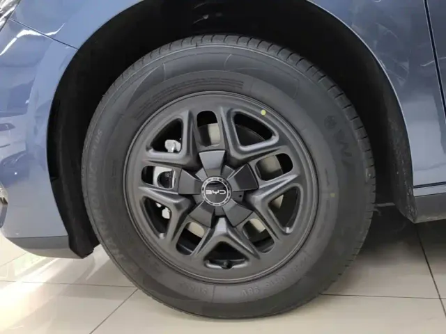 BYD Seal 05 DM-i — Фото автомобиля 22