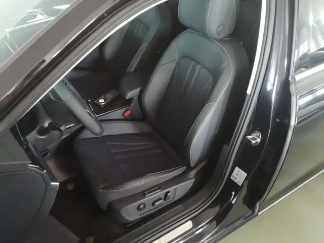 Volkswagen Passat — Фото автомобиля 14