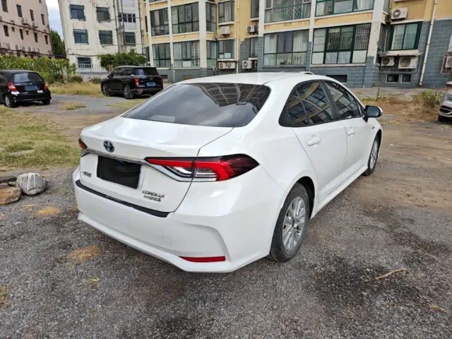 Toyota Corolla — Фото автомобиля 6