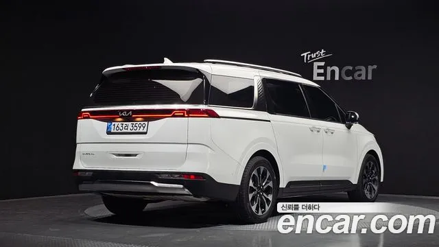 Kia Canival Carnival 4 поколение Дизель 9 мест Signature — Фото автомобиля 2