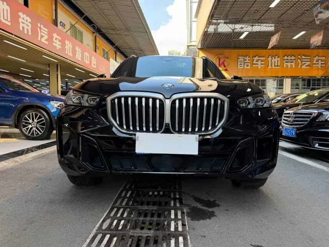BMW X5 — Фото автомобиля 2