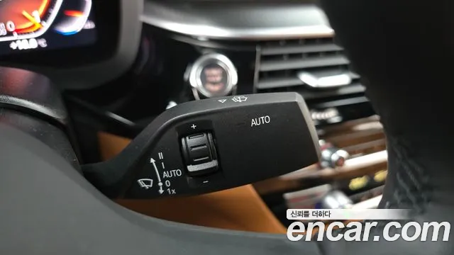 BMW 5 Series G30 — Фото автомобиля 27