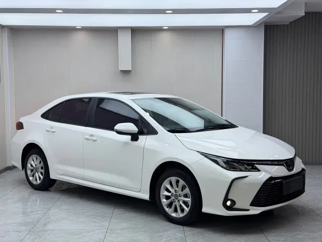 Toyota Corolla — Фото автомобиля 3