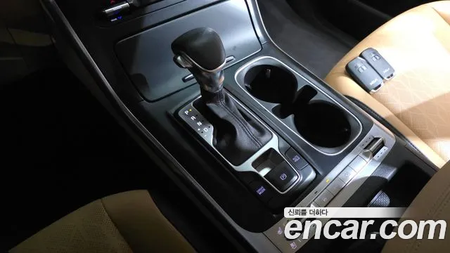 Kia Canival Carnival 4 поколение Бензин 9 мест Prestige — Фото автомобиля 9