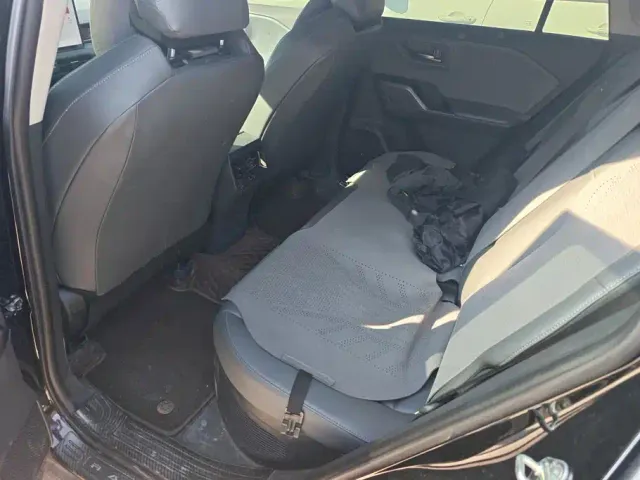 Toyota RAV4 — Фото автомобиля 11