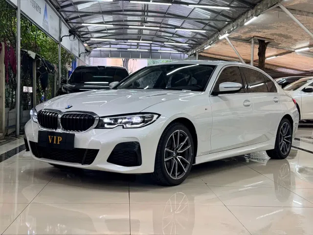 Фотография автомобиля — BMW 3 Series