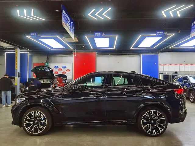 BMW X6 M — Фото автомобиля 20