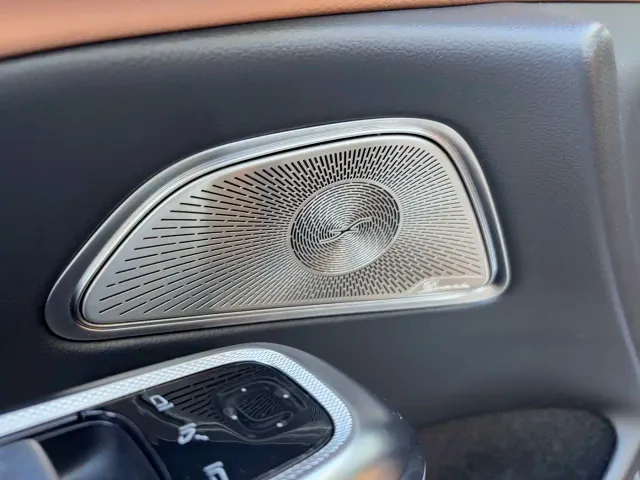 Mercedes-Benz E-Class — Фото автомобиля 7