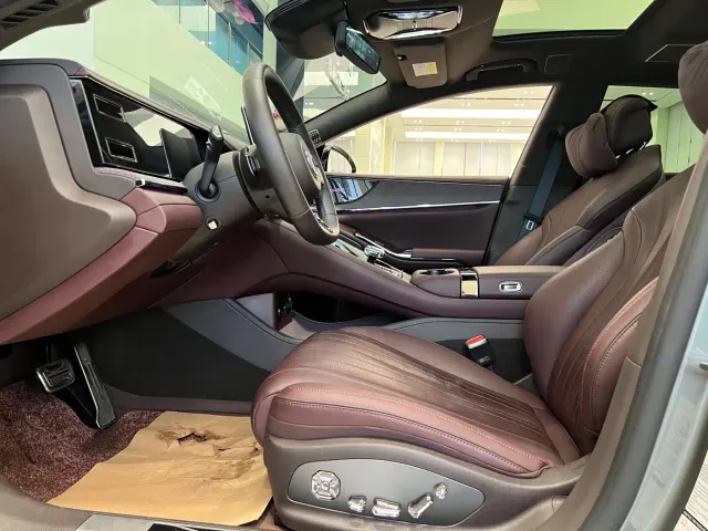 Denza Z9GT — Фото автомобиля 6