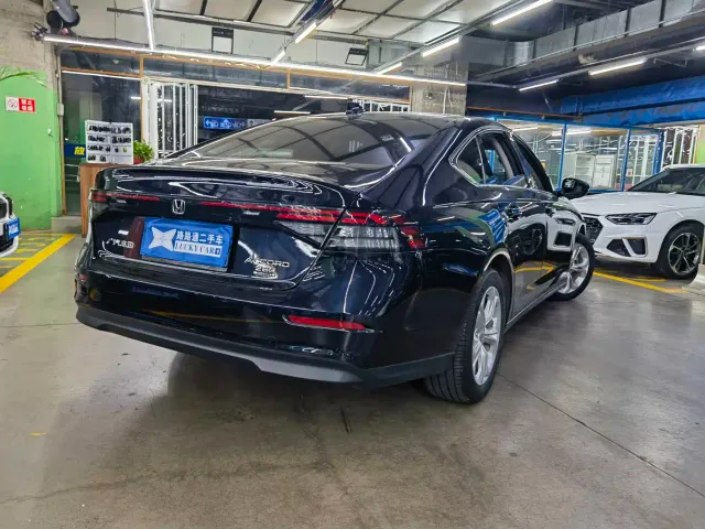 Honda Accord — Фото автомобиля 4