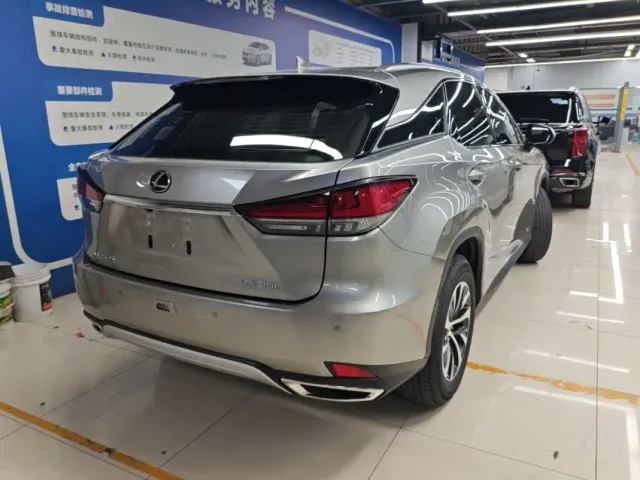 Lexus RX — Фото автомобиля 2