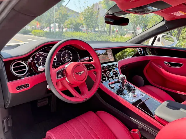 Bentley Continental — Фото автомобиля 4