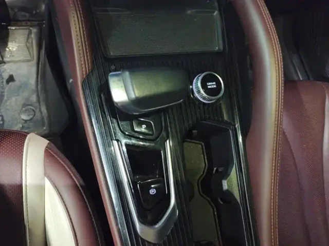 Geely Xingyue L — Фото автомобиля 16