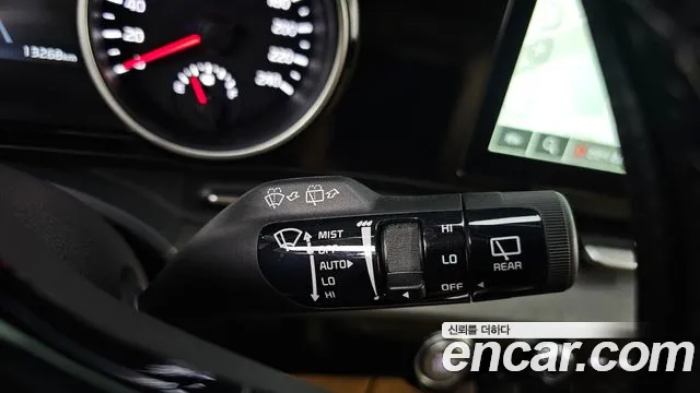 Kia Canival Carnival 4 поколение Бензин 9 мест Prestige — Фото автомобиля 27