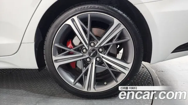 Genesis G70 Новый G70 Бензин 2.5T 4WD — Фото автомобиля 17