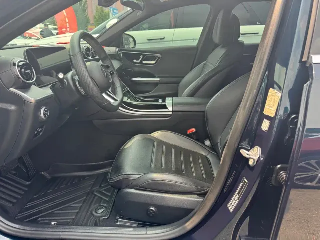 Mercedes-Benz C-Class — Фото автомобиля 4