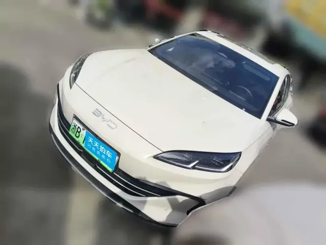 Фотография автомобиля — BYD Seal 06