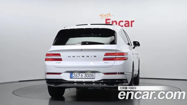 Genesis GV80 — Фото автомобиля 3