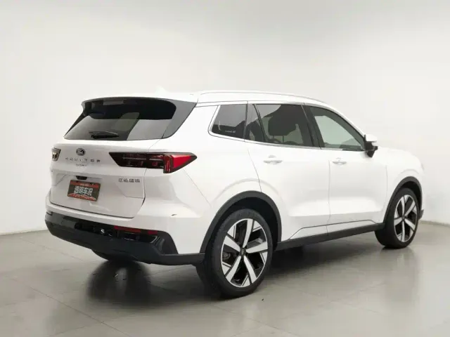 Ford Lingrui — Фото автомобиля 2