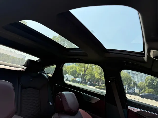 Cadillac CT6 — Фото автомобиля 12