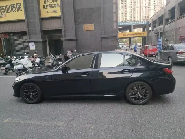 BMW 3 Series — Фото автомобиля 6