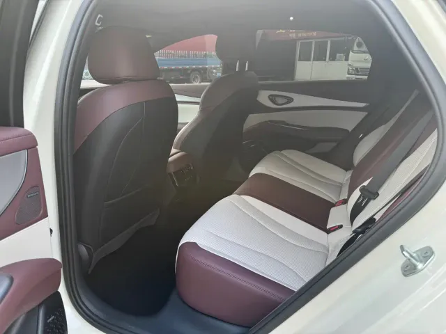 BYD Seal 07 DM-i — Фото автомобиля 14
