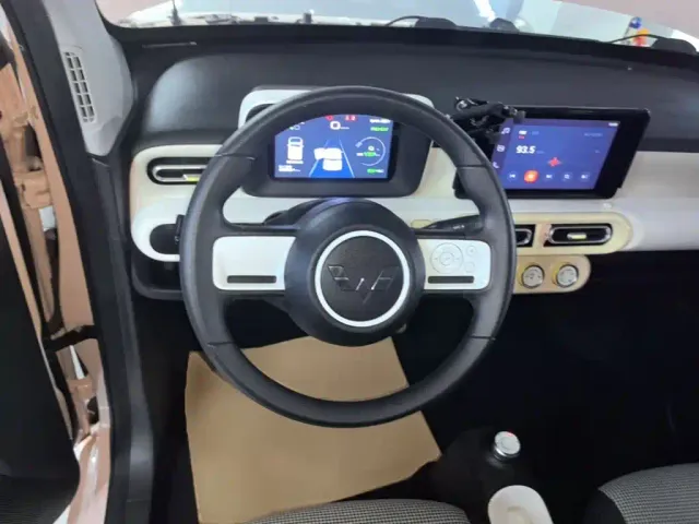 Wuling Hongguang Mini EV — Фото автомобиля 10