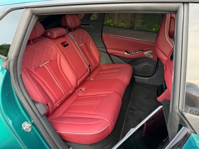Denza Z9GT — Фото автомобиля 19