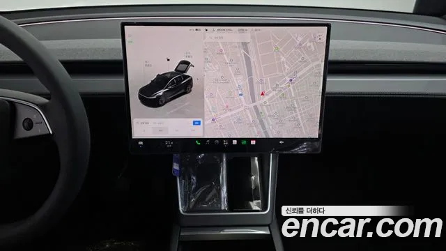Tesla Model Y — Фото автомобиля 28