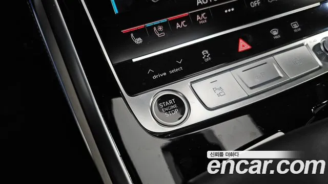 Audi Q8 55 TFSI quattro Premium — Фото автомобиля 30